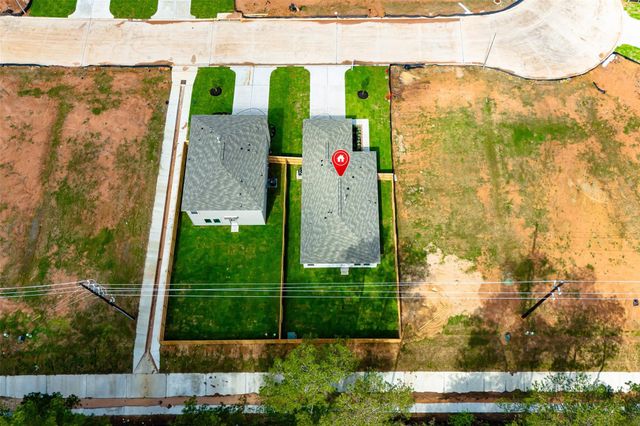 915 Songbird Lane, Magnolia, TX 77354