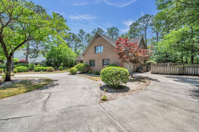 2118 Gloucester Place, Wilmington, NC 28403