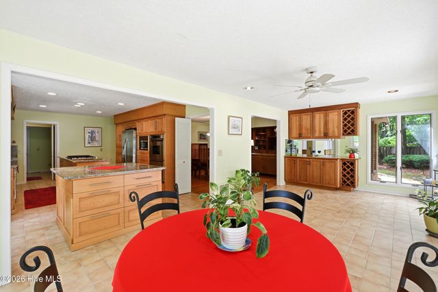 2118 Gloucester Place, Wilmington, NC 28403