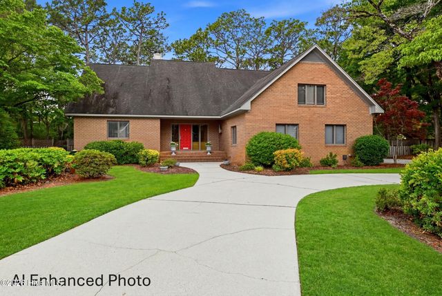 2118 Gloucester Place, Wilmington, NC 28403