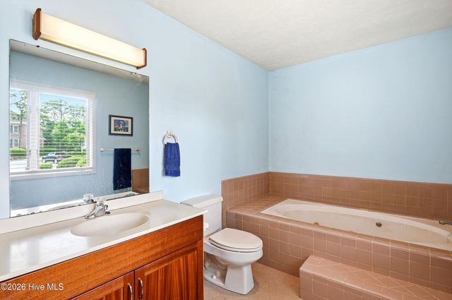 2118 Gloucester Place, Wilmington, NC 28403
