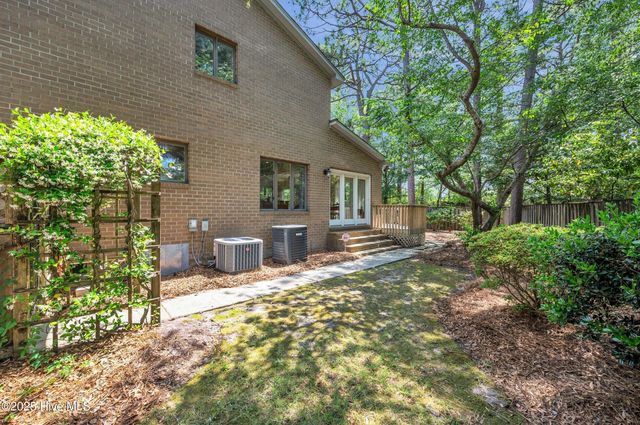 2118 Gloucester Place, Wilmington, NC 28403
