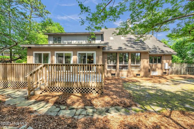 2118 Gloucester Place, Wilmington, NC 28403