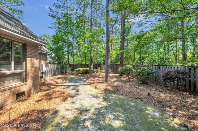 2118 Gloucester Place, Wilmington, NC 28403