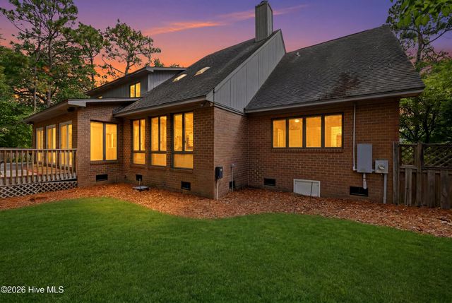 2118 Gloucester Place, Wilmington, NC 28403