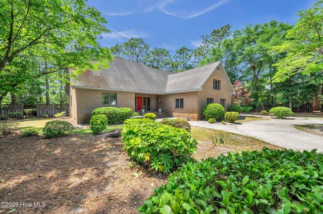2118 Gloucester Place, Wilmington, NC 28403