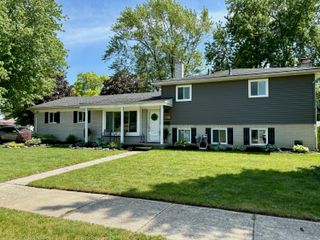 39011 Pinetree Street, Livonia City, MI 48150