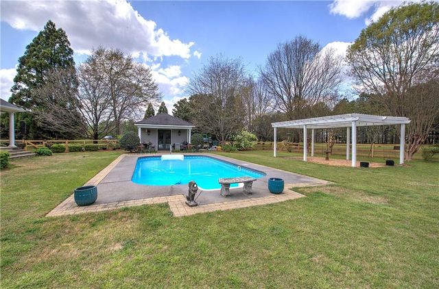 562 Old Alabama Road SE, Cartersville, GA 30120