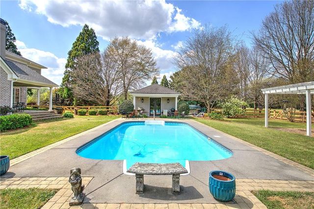 562 Old Alabama Road SE, Cartersville, GA 30120