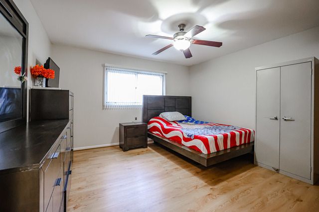 9275 N Hamlin Avenue N, Des Plaines, IL 60016