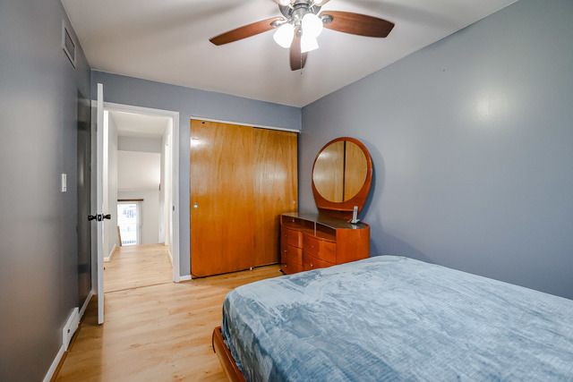 9275 N Hamlin Avenue N, Des Plaines, IL 60016