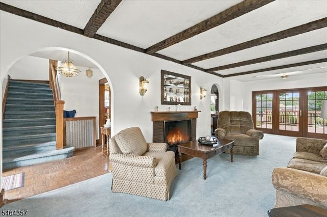 93 N Stoughton St, Bergenfield Boro, NJ 07621