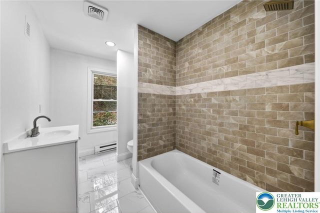 51 Spring Street, Mahoning Twp, PA 18235