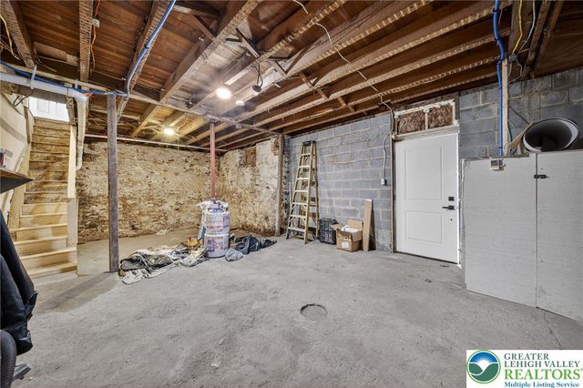 51 Spring Street, Mahoning Twp, PA 18235