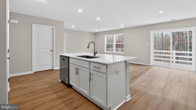 204 ECLIPSE ST, Charles Town, WV 25414