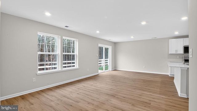 204 ECLIPSE ST, Charles Town, WV 25414