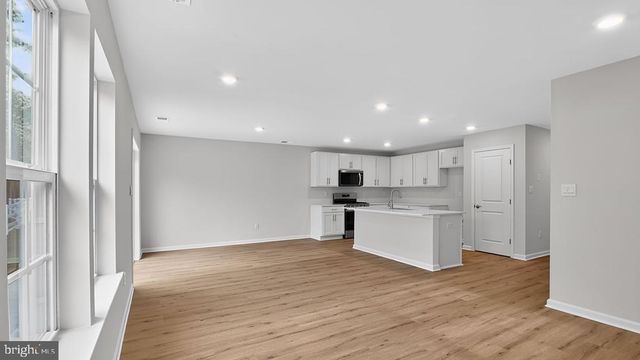 204 ECLIPSE ST, Charles Town, WV 25414
