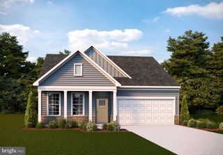 204 ECLIPSE ST, Charles Town, WV 25414