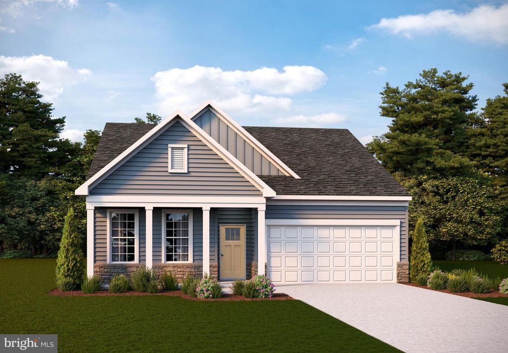 204 ECLIPSE ST, Charles Town, WV 25414