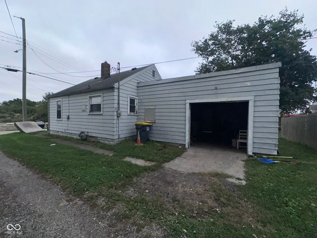 1305 E 26th Street, Anderson, IN 46016