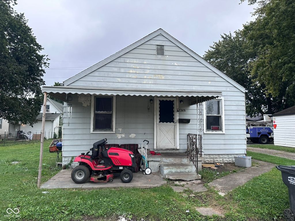 1305 E 26th Street, Anderson, IN 46016