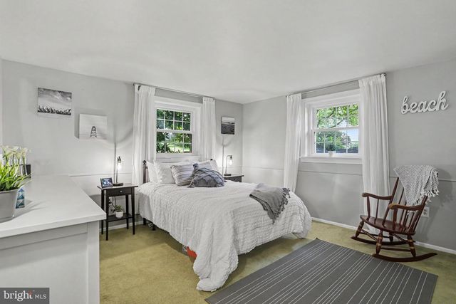 1837 AMITY DR, Lancaster, PA 17601