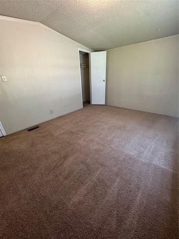 1405 B Street, Waller, TX 77484