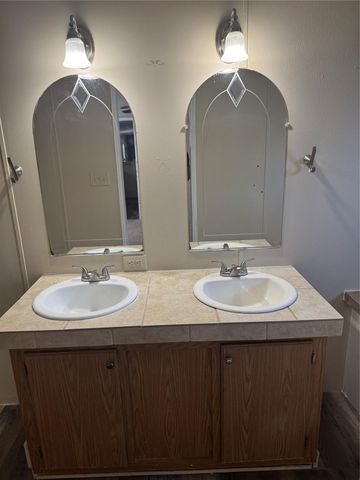 1405 B Street, Waller, TX 77484