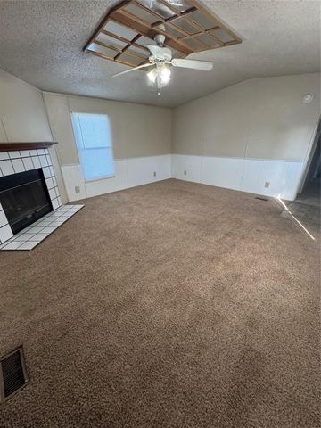 1405 B Street, Waller, TX 77484