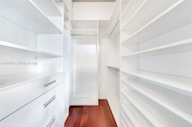 2001 Biscayne Blvd 2311, Miami, FL 33137