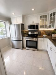 3591 Inverrary Dr 104, Lauderhill, FL 33319