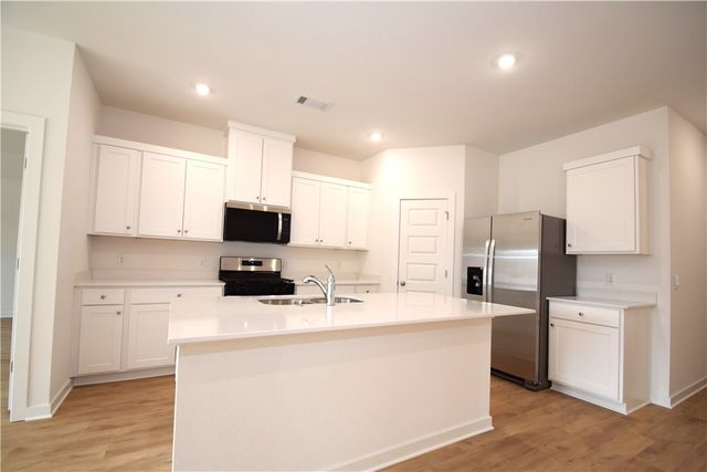 373 Florida Avenue, Farmington, AR 72730