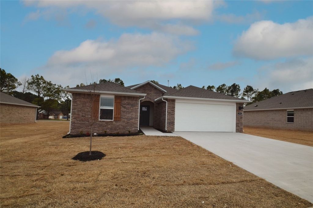 373 Florida Avenue, Farmington, AR 72730