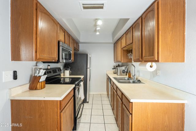 286 W PALOMINO Drive 99, Chandler, AZ 85225