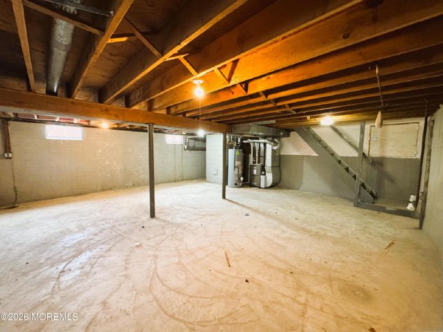 26 Sherwood Drive, Freehold, NJ 07728