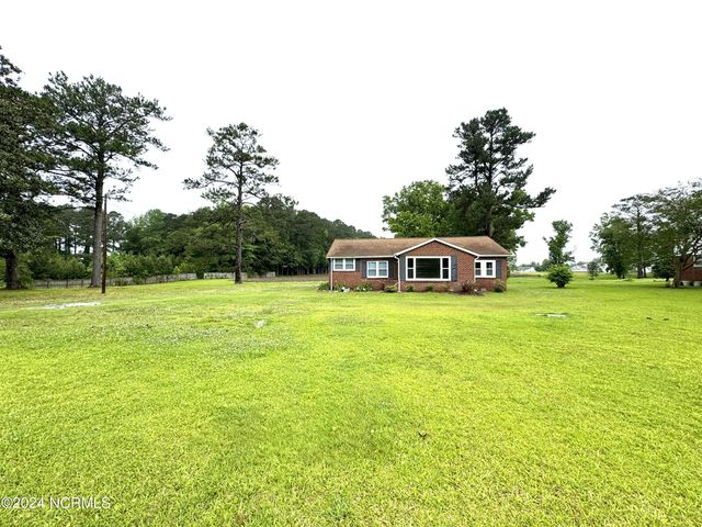 2274 Dawson Cabin Road, Jacksonville, NC 28540