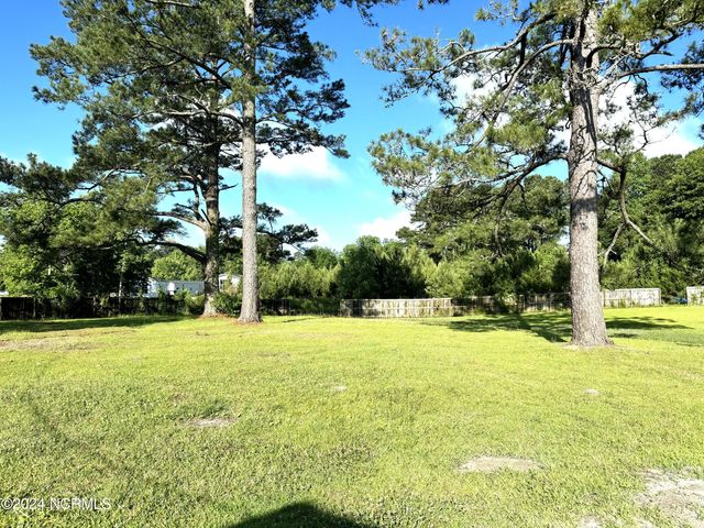 2274 Dawson Cabin Road, Jacksonville, NC 28540