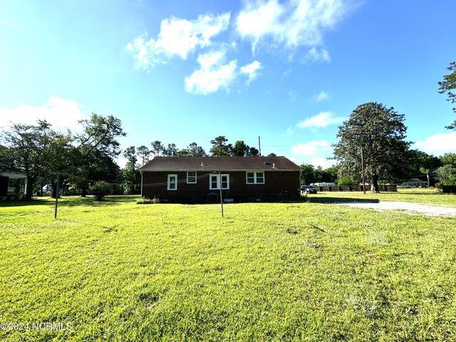 2274 Dawson Cabin Road, Jacksonville, NC 28540