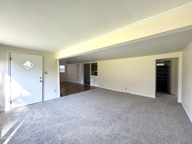 2274 Dawson Cabin Road, Jacksonville, NC 28540