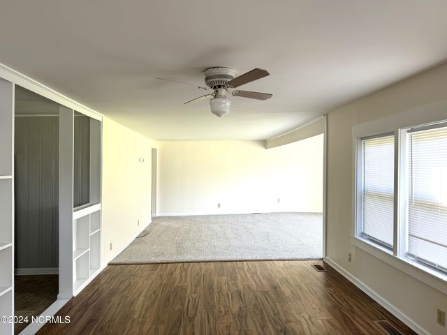 2274 Dawson Cabin Road, Jacksonville, NC 28540