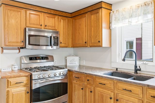 38 Bridgton Road, Cranston, RI 02910