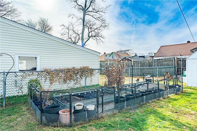 38 Bridgton Road, Cranston, RI 02910