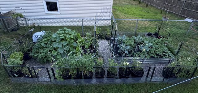 38 Bridgton Road, Cranston, RI 02910