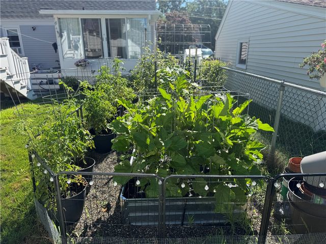 38 Bridgton Road, Cranston, RI 02910