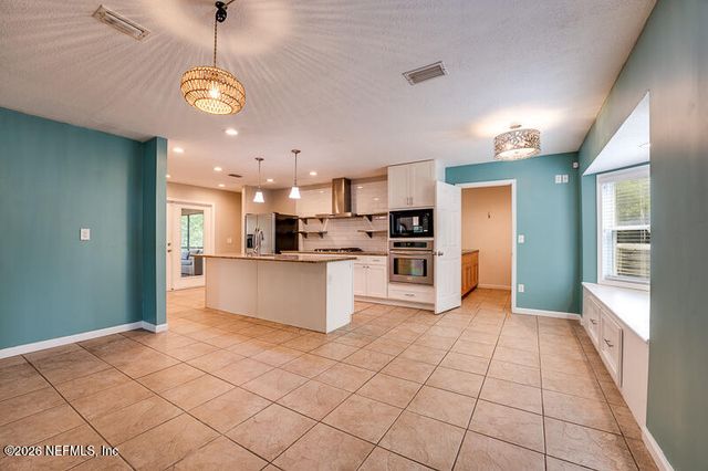 1725 ASHLAND Street, Jacksonville, FL 32207