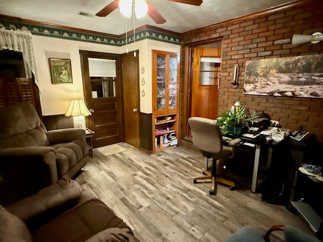 65 Glenn Rd, Findley Twp, PA 16127