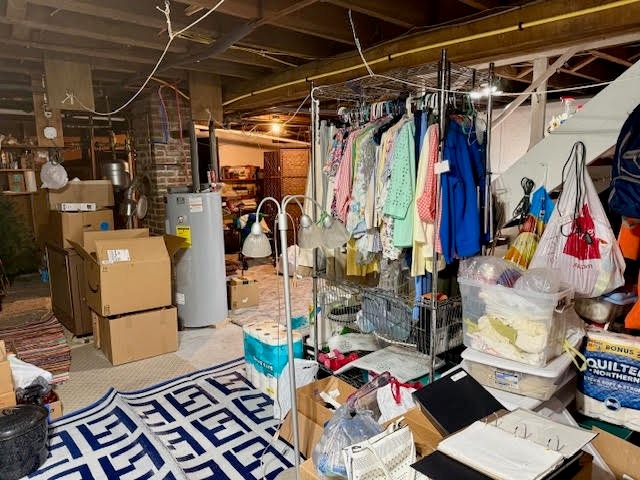 65 Glenn Rd, Findley Twp, PA 16127