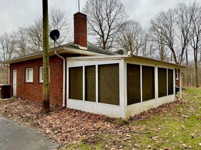 65 Glenn Rd, Findley Twp, PA 16127