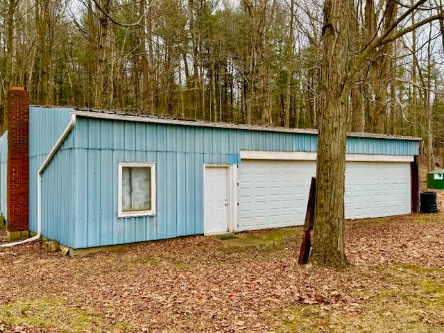 65 Glenn Rd, Findley Twp, PA 16127