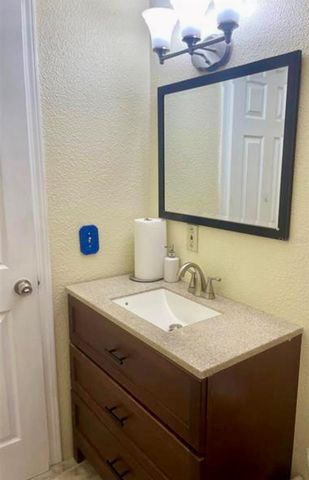 8809 TREASURE ISLAND ROAD, Leesburg, FL 34788